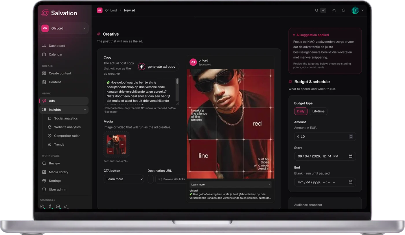 Een advertentie opmaken in Salvation op een laptop